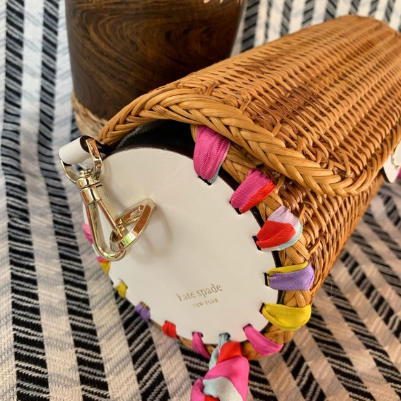 Kate spade bag cylinder crossbody natural wicker - Picture 4 of 8